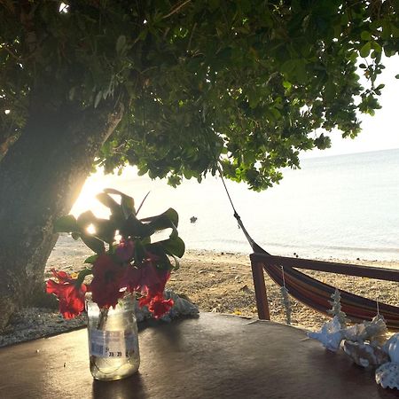 פורט וילה Vatupau Beachfront Bungalows מראה חיצוני תמונה